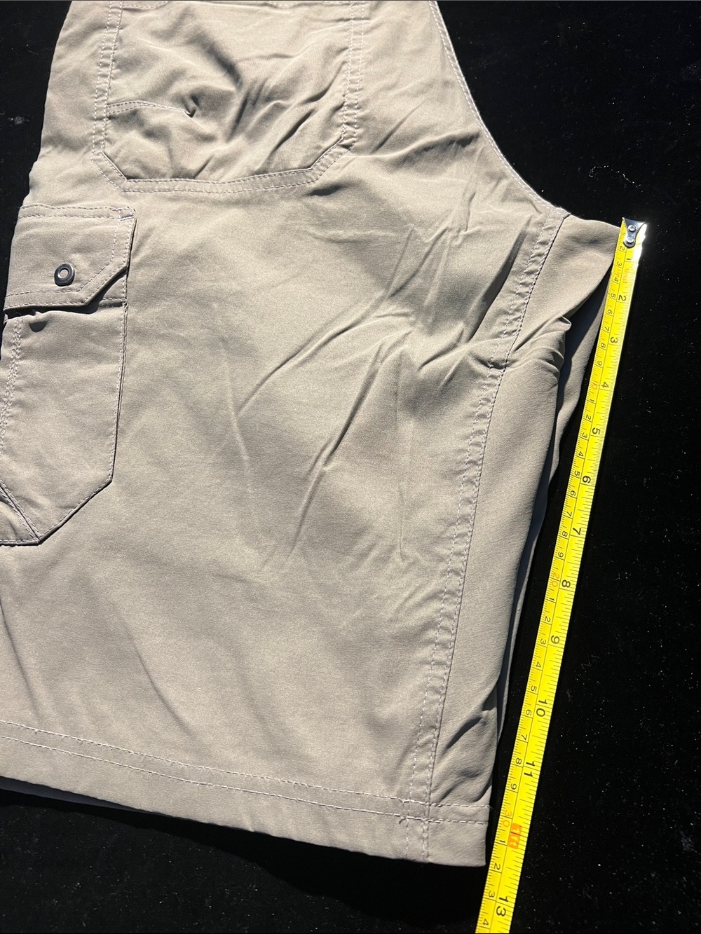 Men's KUHL Casual Cargo Shorts in Light Khaki , used perfect condition - Picture 10 of 11